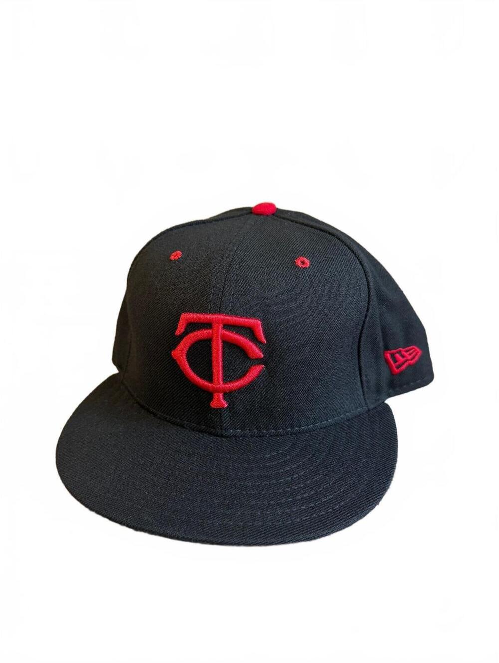 Minnesota Twins New Era Fitted Hat Size 7 3/8